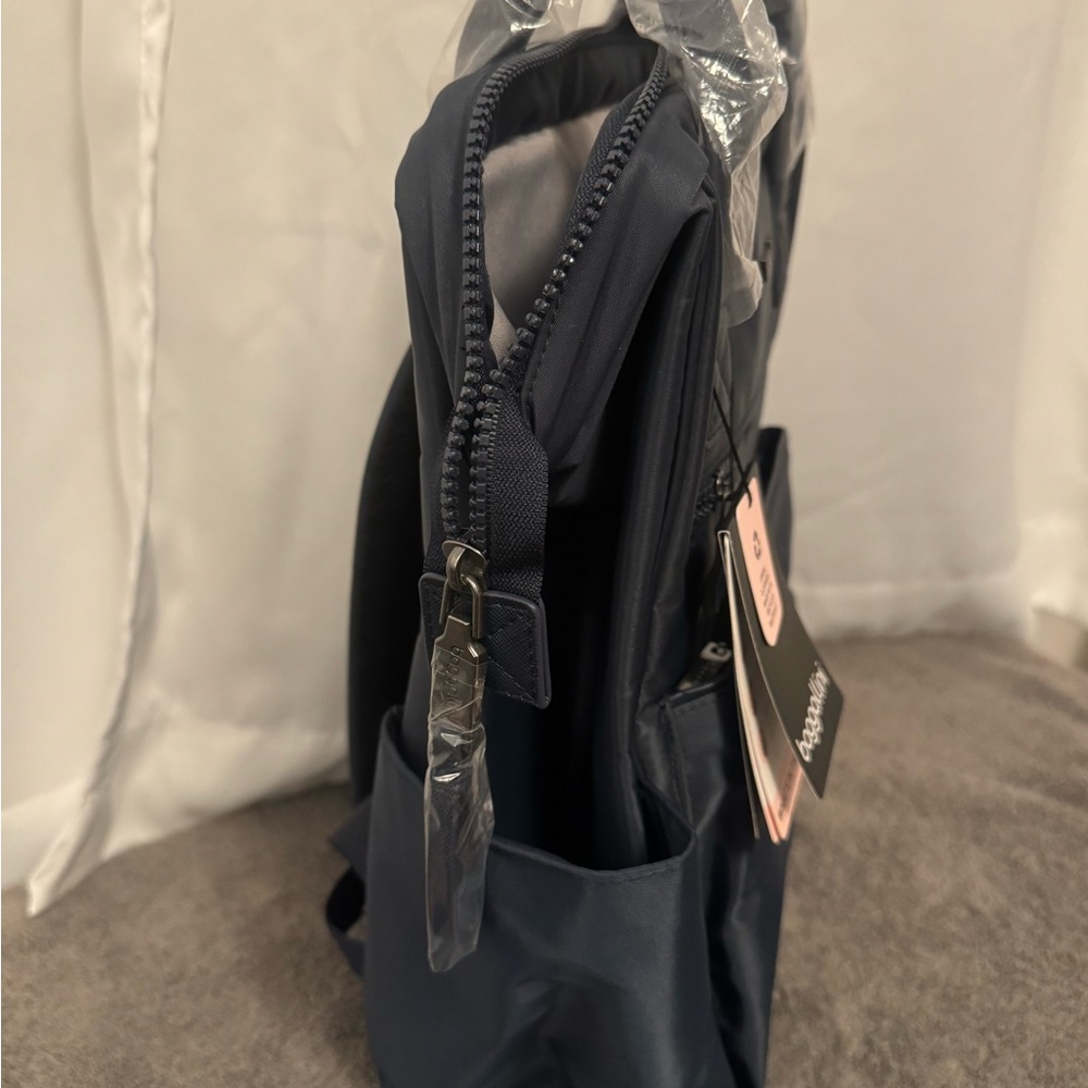 Baggallini Navy Women's Backpack - Picture 2 of 8